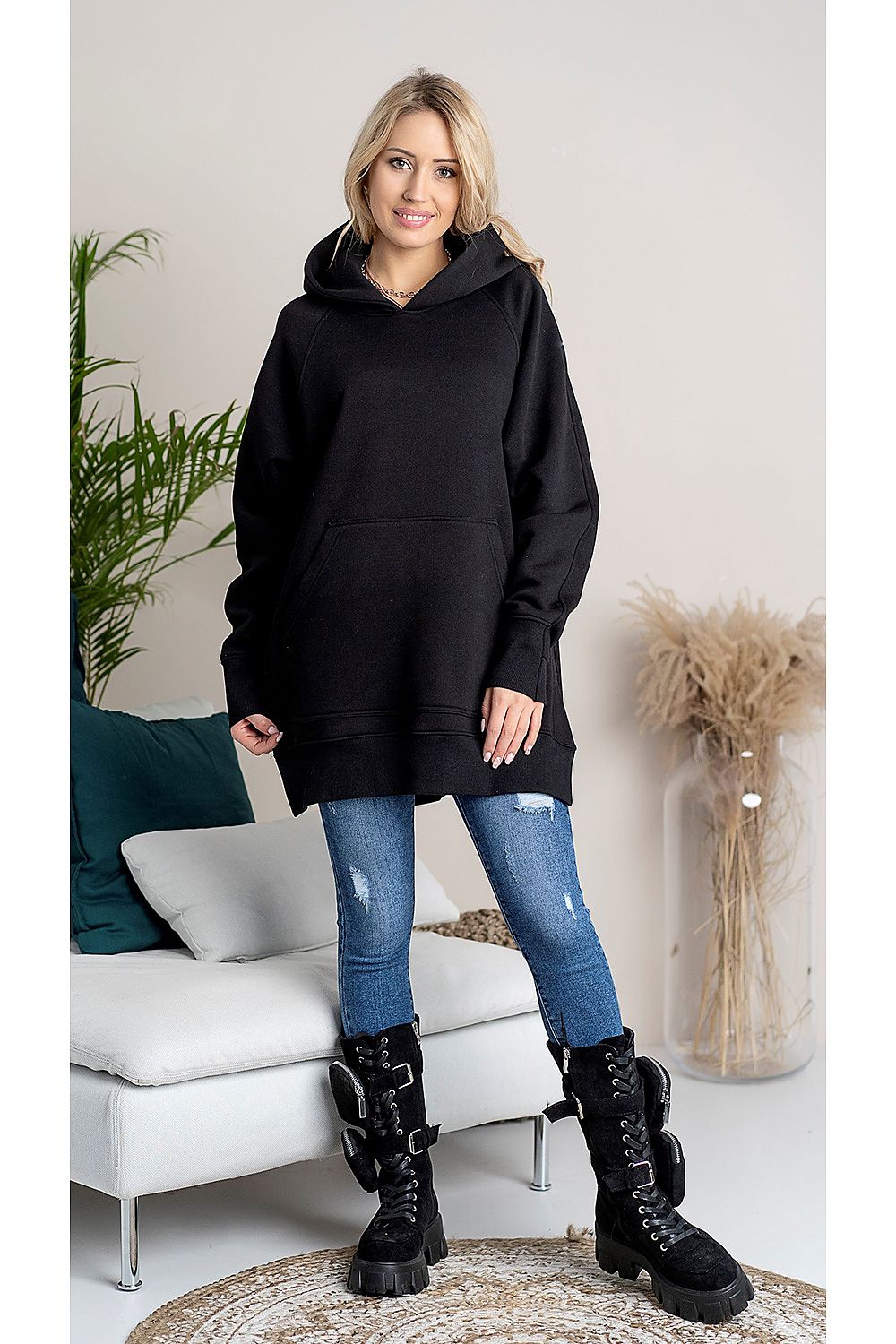 Sweatshirt model 160640